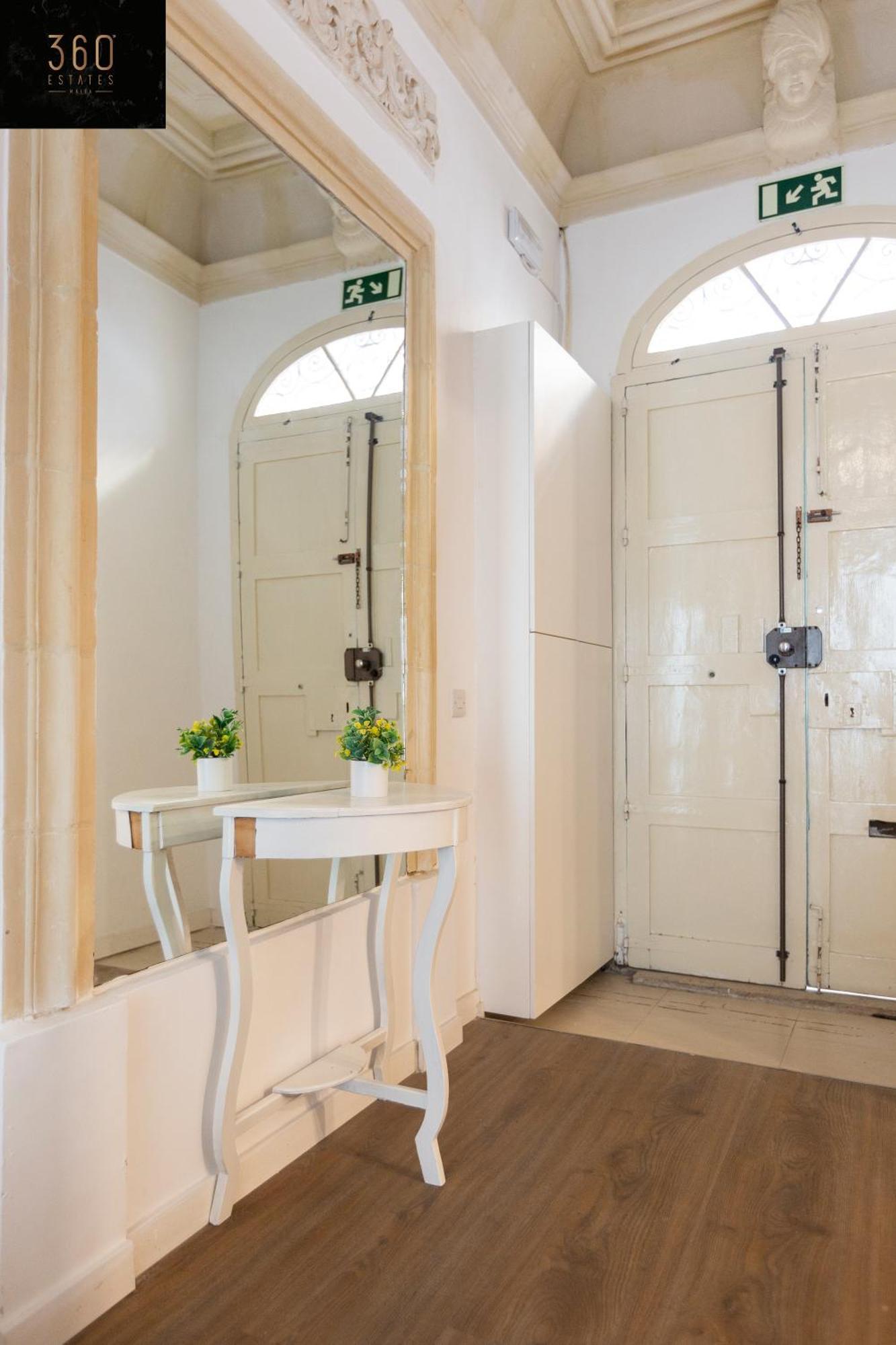 סליאמה 4Br Home In Prime Location Just Off The Promenade By 360 Estates מראה חיצוני תמונה
